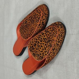 Arezzo Orange Leopard Cheetah Print Haircalf Slip on Clogs Mules Clogs Size 39